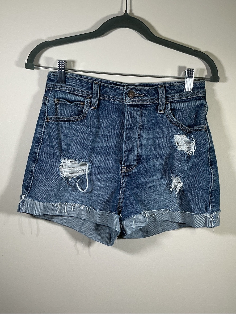 Hollister Curvy Ultra High Rise Mom Shorts W28 Distressed Denim Button Fly